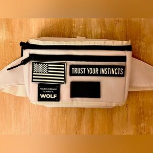 WOLFpak Fanny Pack white - one size fits all